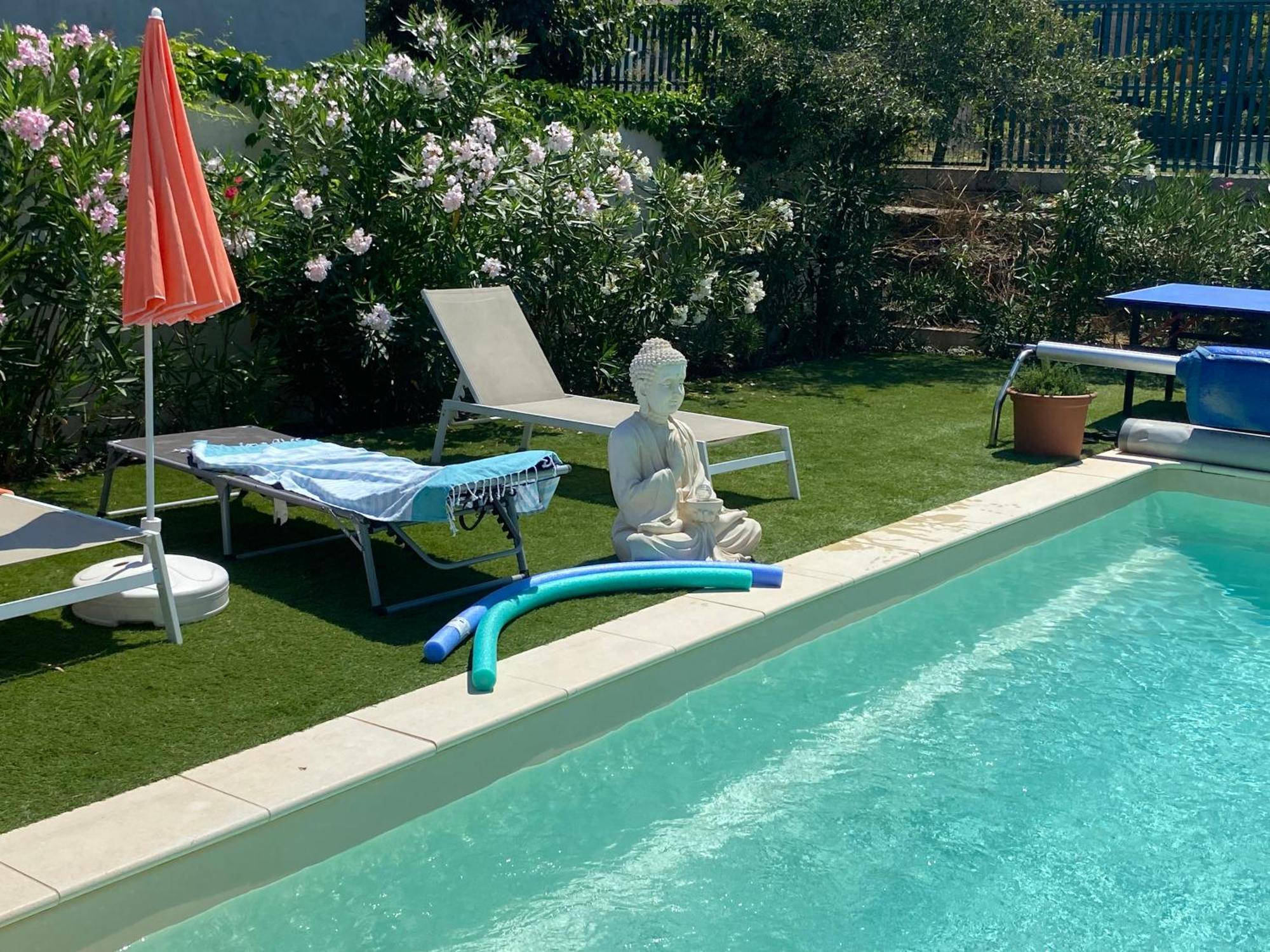 Gite Climatise Avec Piscine Sur Les Hauteurs De Bollène Kültér fotó